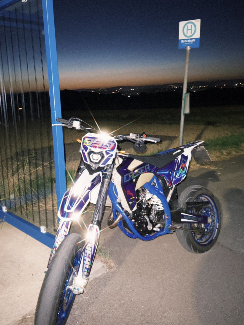 FULL CUSTOM - GRAPHICS KIT