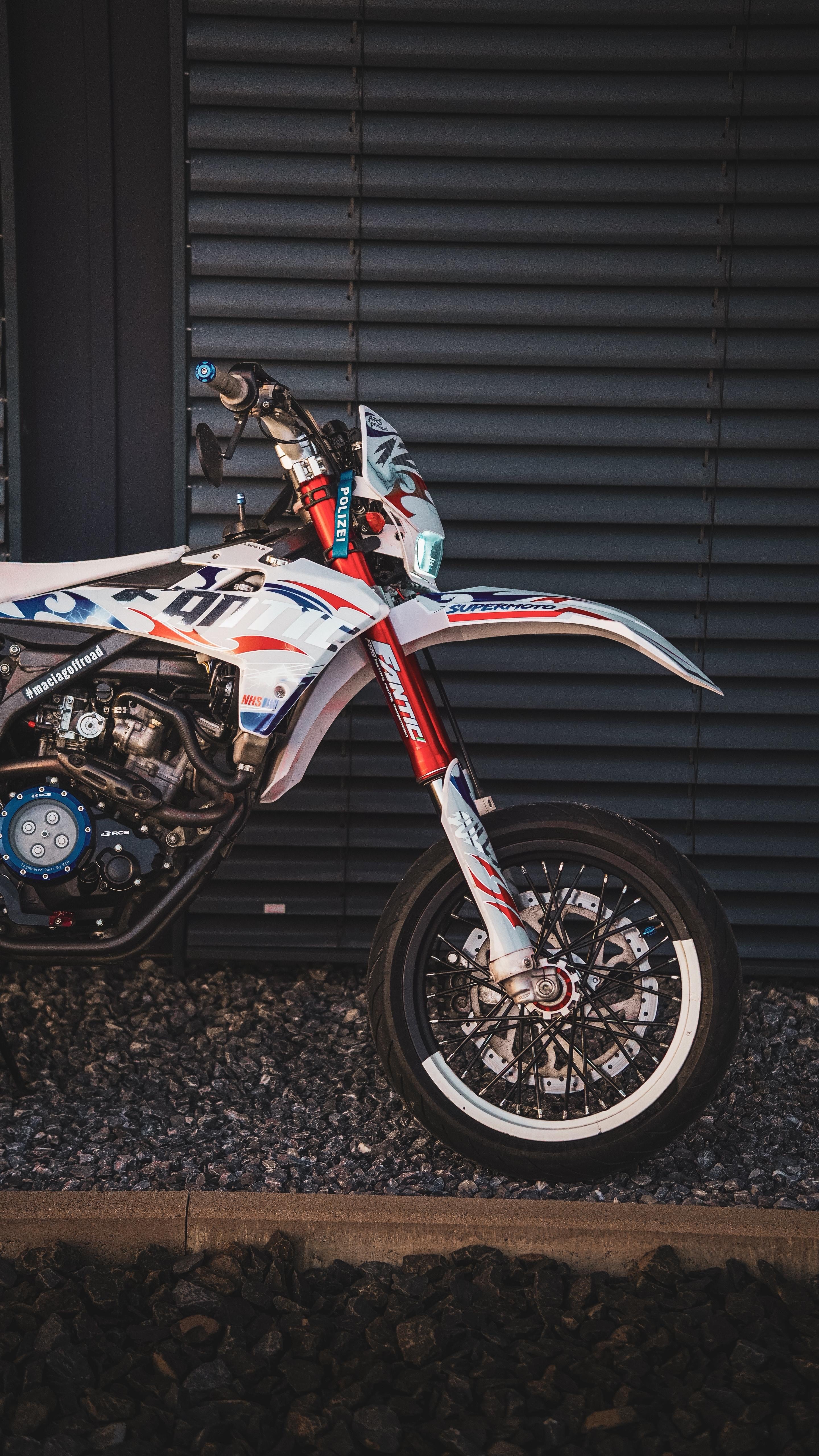 50/50 Wheel Graphics